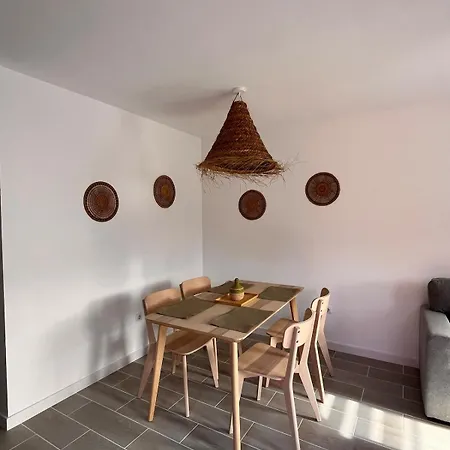 Tamarindo Apartman *